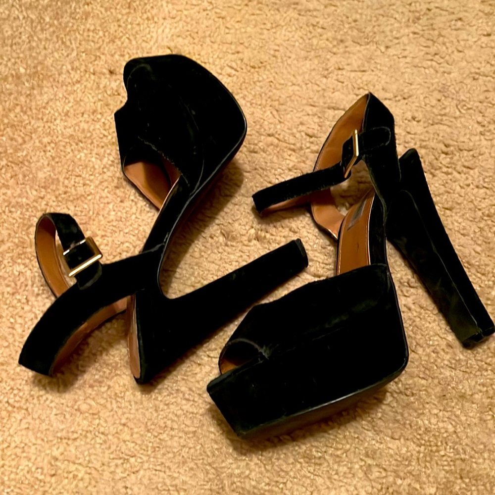 Steve Madden Black Platform Heels